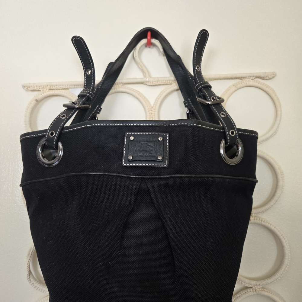 Elegant Black Women's Tote Bag - Picture 2 of 7